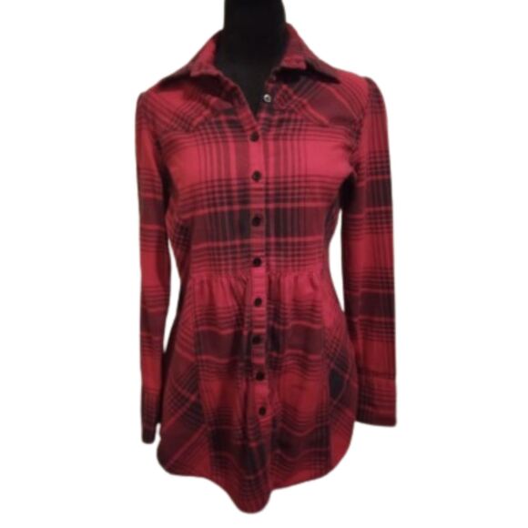 FreeShirt Women's Size Small Red & Black Long Plaid Shirt - Picture 1 of 7